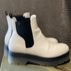 Mia Vegan White Chunky Festival Ankle Boots Size 8 Motorcycle